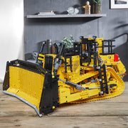 LEGO 42131 Technic App-Controlled Cat D11 Bulldozer