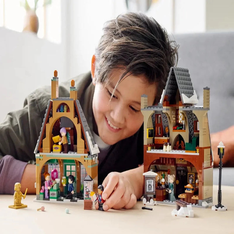 LEGO 76388 Harry Potter Hogsmeade Village Visit