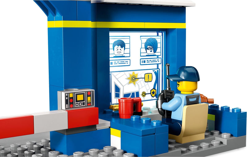 LEGO City 60370 Police Station Chase-Construction-LEGO-Toycra