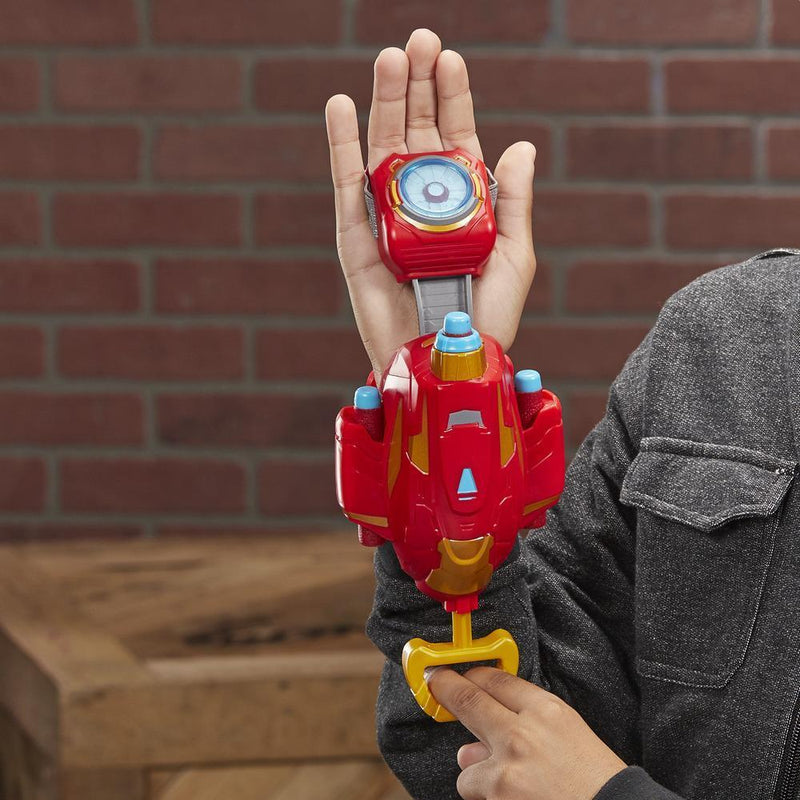Nerf Power Moves Marvel Avengers Iron Man Repulsor Blast Gauntlet NERF Dart-Launching Toy