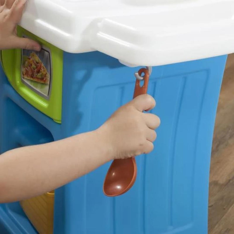 Step2 Little Cooks Kitchen