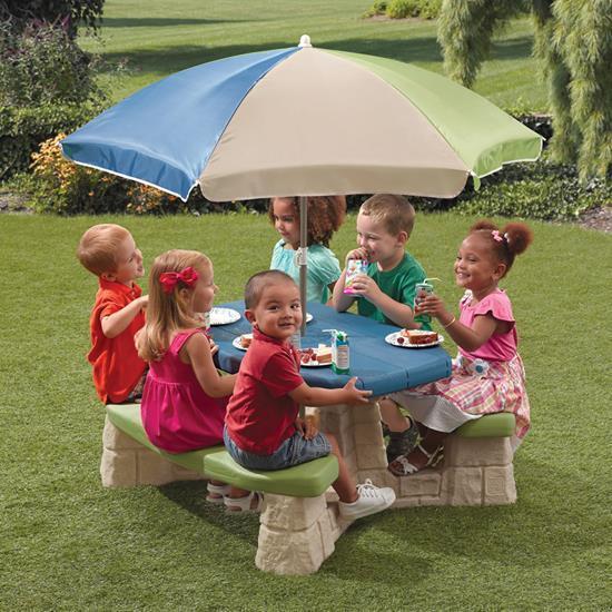 Step2 Naturally Playful Picnic Table With Umbrella